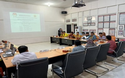 LP2M UNISSAS Jadi Reviewer Kajian Teknis Pemilu dan Pemilihan 2024 yang Diselenggarakan KPU Kabupaten Sambas